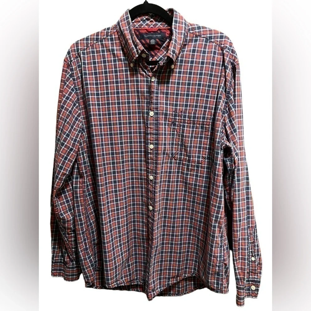 Vintage 07’ Tommy Hilfiger long sleeve button down plaid plaid size size Large